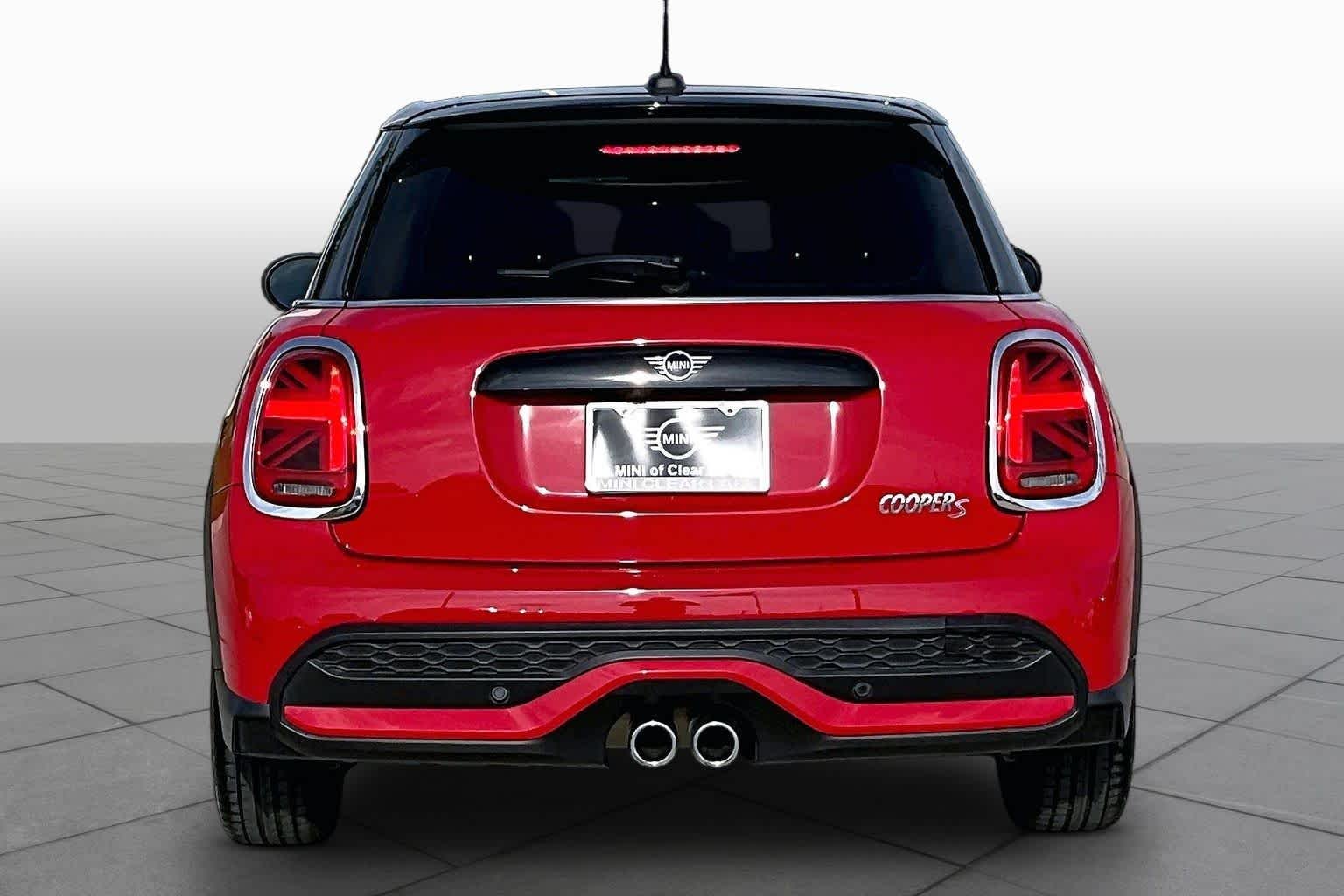 Used 2024 Chili Red MINI Cooper S image 4