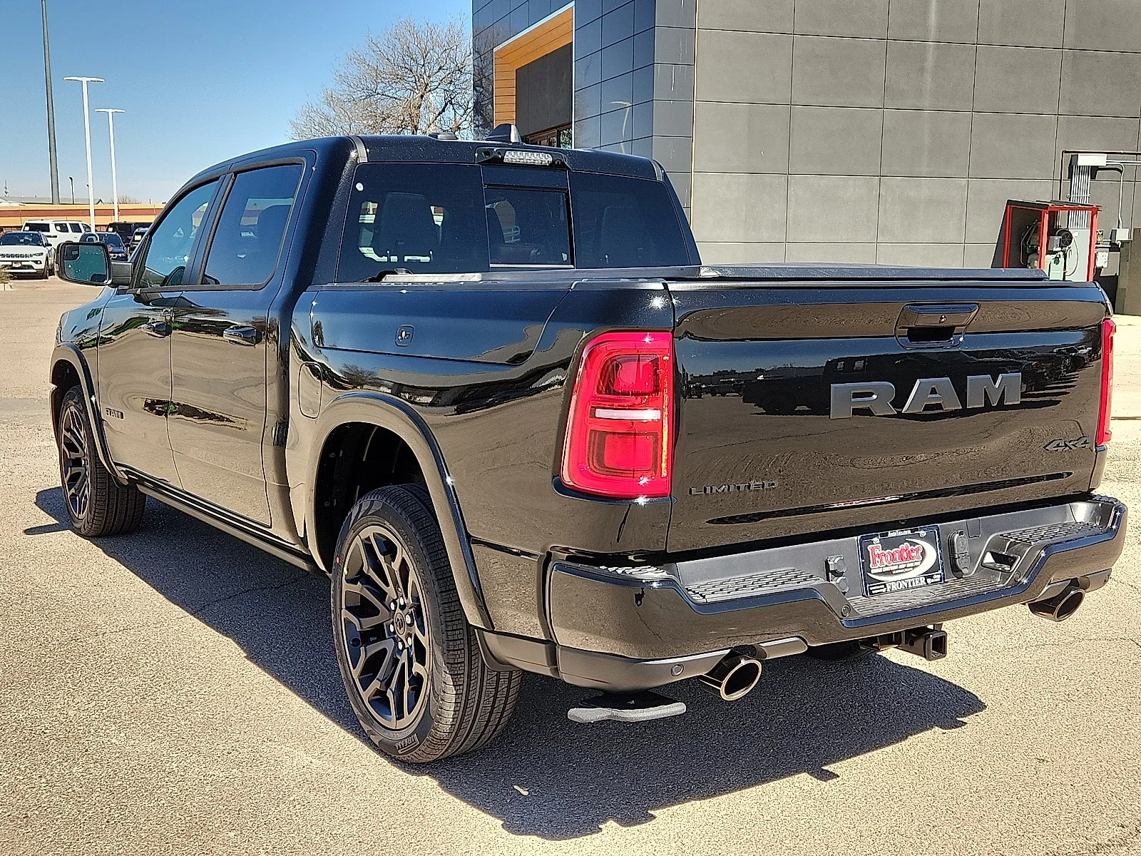 New 2026 Diamond Black Crystal Pearl-Coat  Paint Ram LIMITED CREW CAB 4X4 5