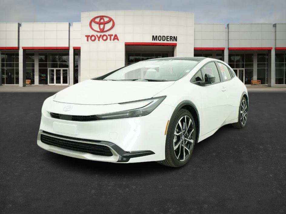 New 2026 Wind Chill Pearl Toyota XSE Premium image 5
