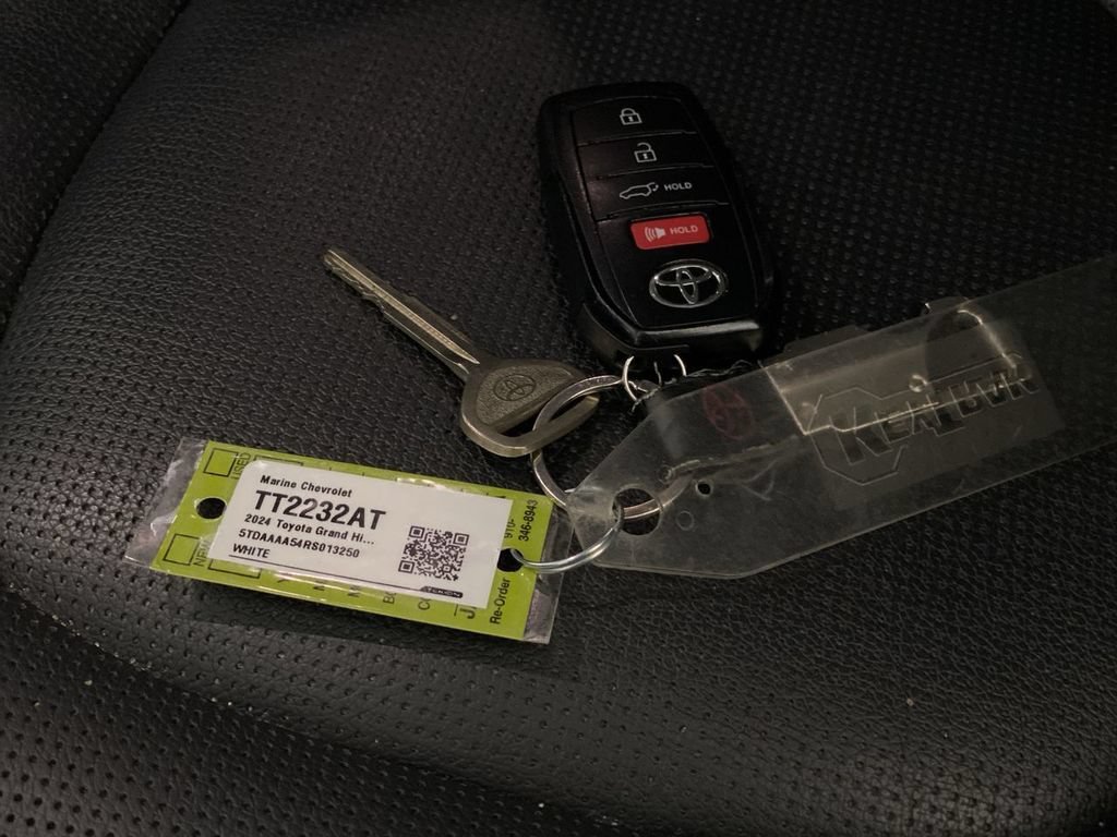Used 2024 Off-white Toyota Limited image 19