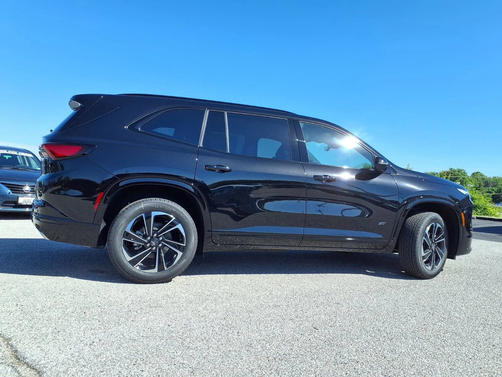 2026 Buick Enclave Sport Touring - Photo 22