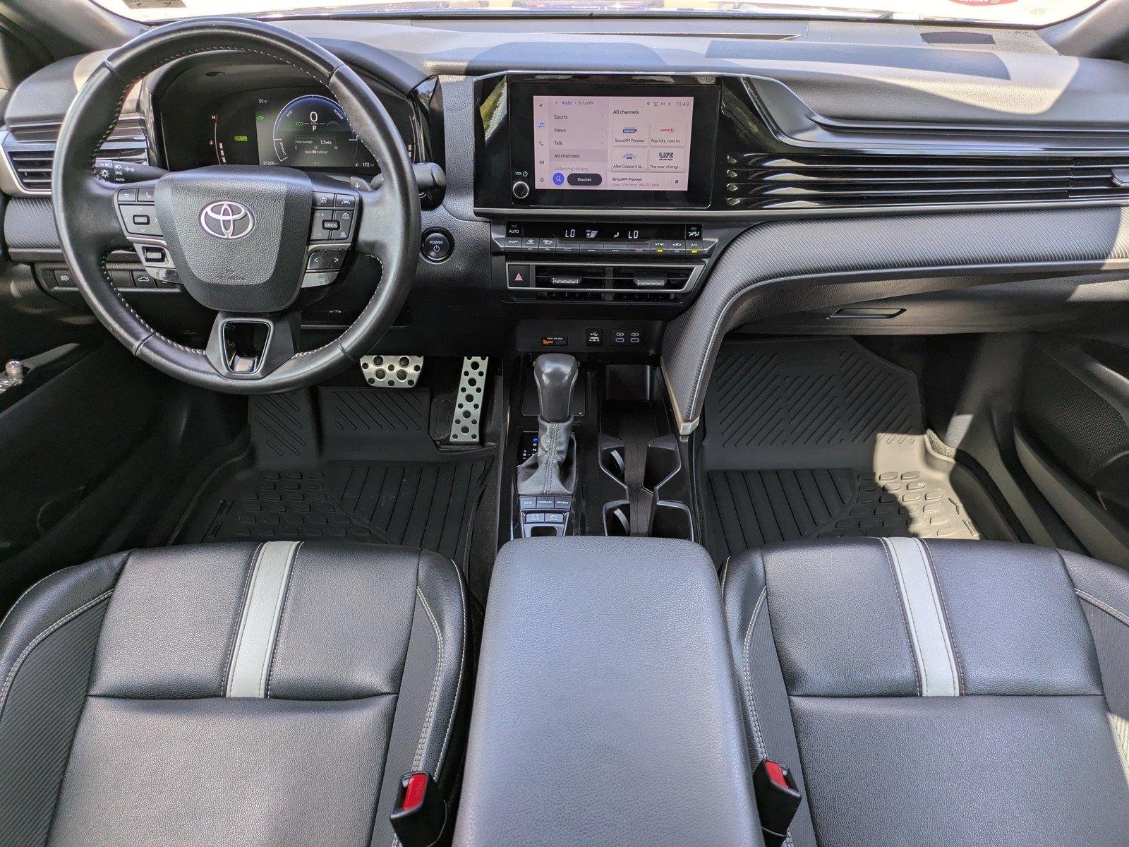 Used 2025  Toyota SE image 14