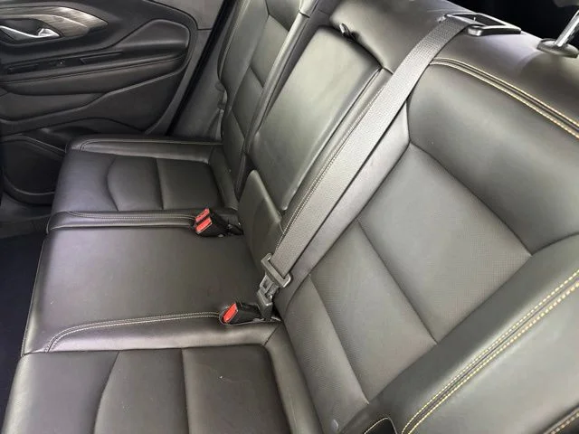 Used 2021 Silver GMC SLT image 27