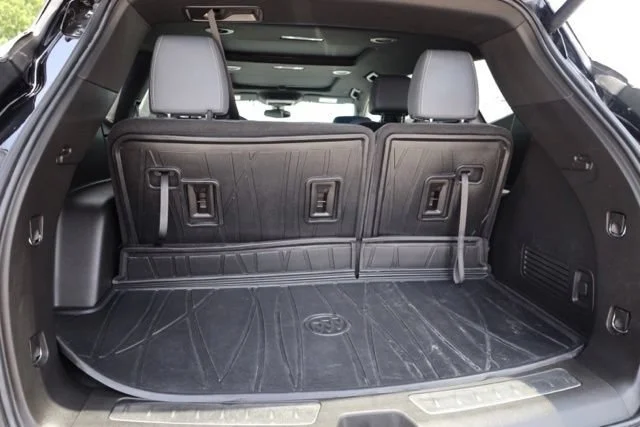 Used 2023 Ebony Twilight Metallic Buick Essence image 35