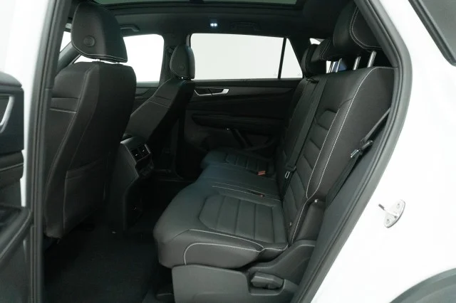 2026 Volkswagen Atlas Cross Sport SEL R-LINE - Photo 19