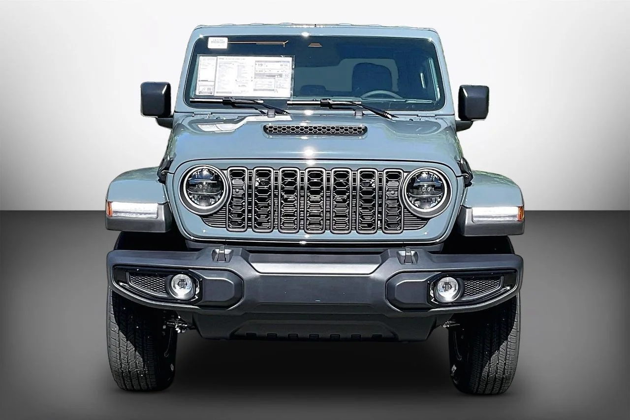 New 2026 Anvil Clearcoat Jeep Sport S image 3