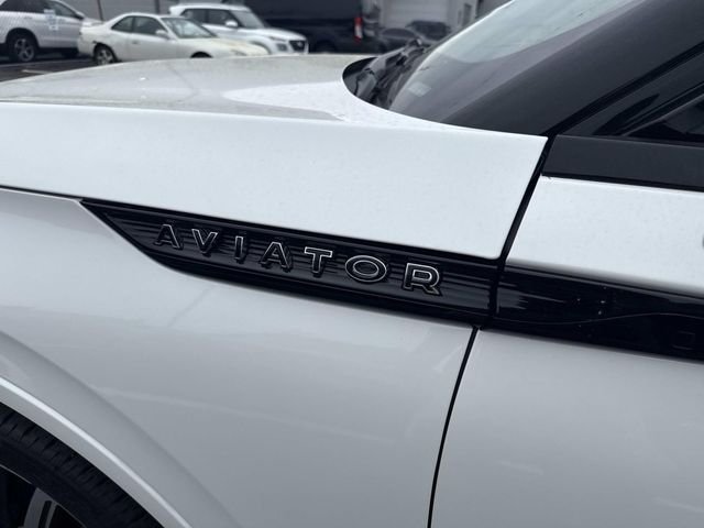 Used 2025 Pristine White Lincoln Black Label image 15