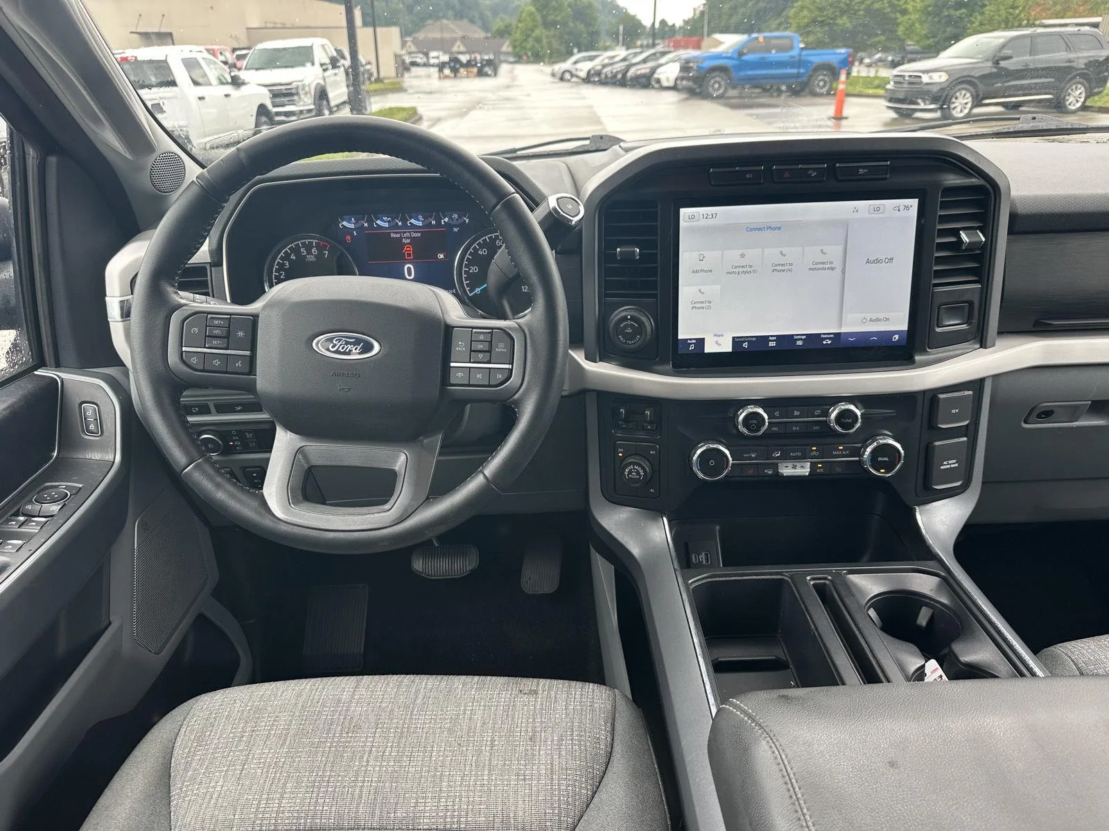 Used 2022 Agate Black Metallic Ford XLT image 12