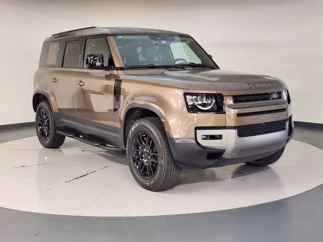 Used 2026 Gondwana Stone Metallic Land Rover S image 7
