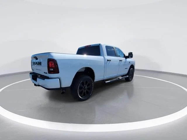 Used 2025 White Ram Big Horn image 8