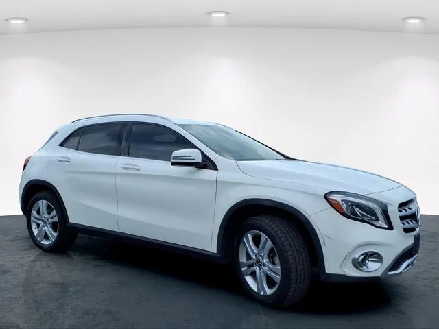 Used 2020 White Mercedes-Benz GLA 250 image 4