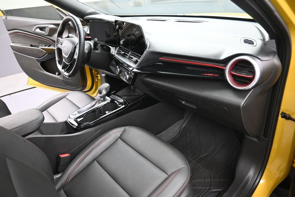 Used 2024 Yellow Chevrolet 2RS image 16