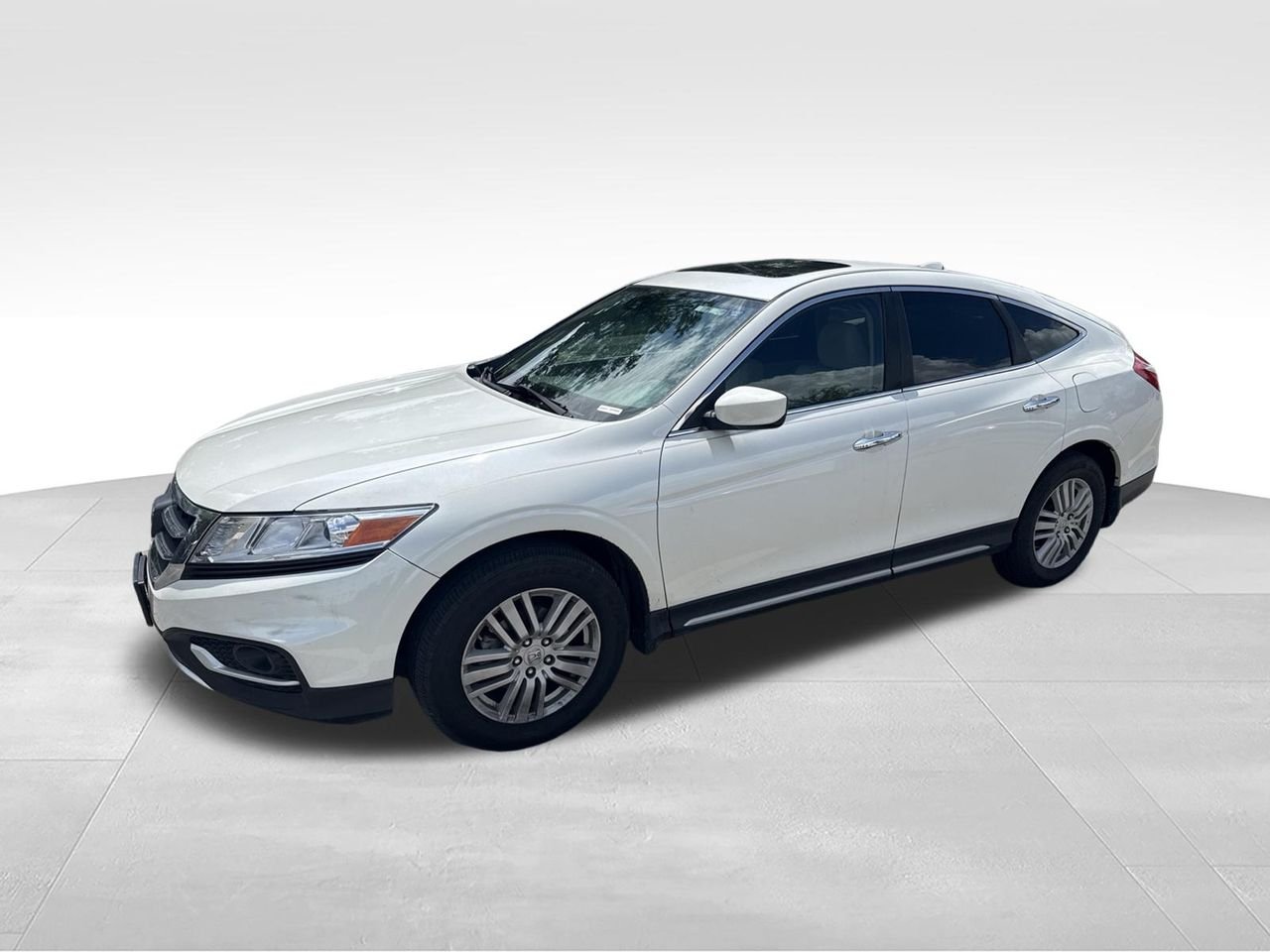 Used 2014  Honda EX-L image 1