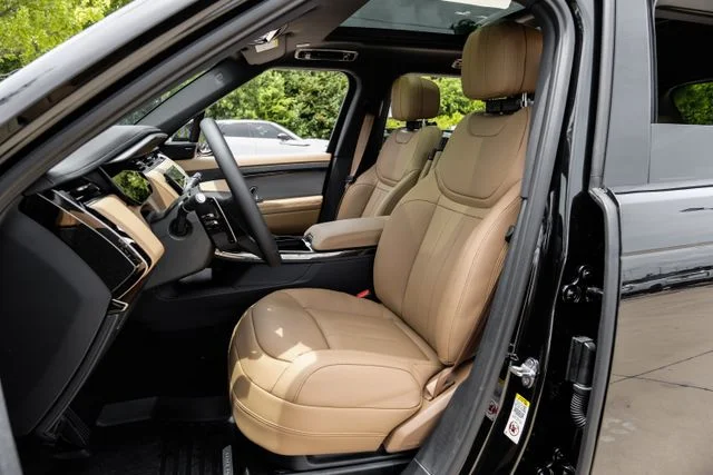 New 2026 Black Land Rover SE image 43