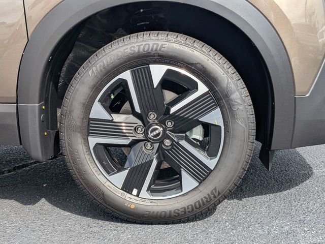 New 2026 Canyon Bronze Metallic Nissan SV image 10