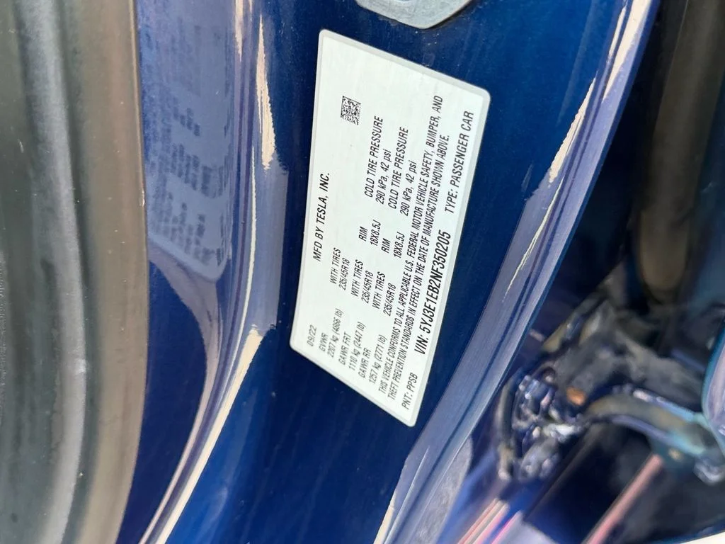 Used 2022  Tesla Long Range image 19