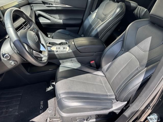 Used 2023 Black INFINITI LUXE image 10