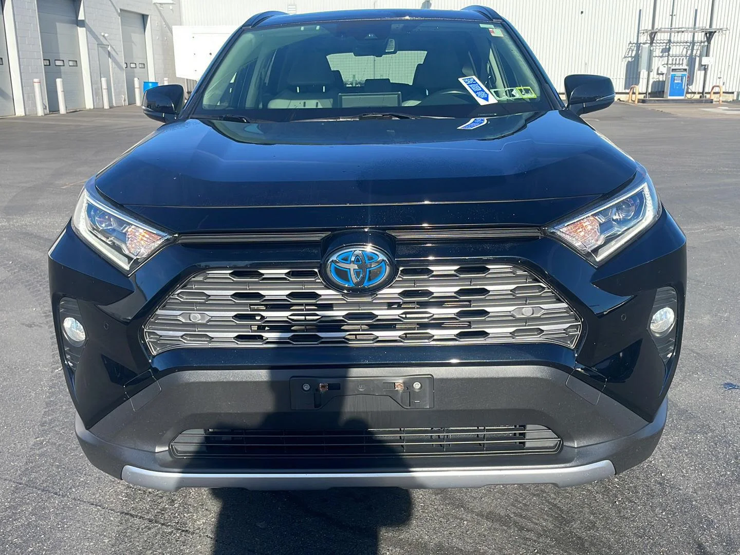 Used 2019 Midnight Black Metallic Toyota Limited image 7
