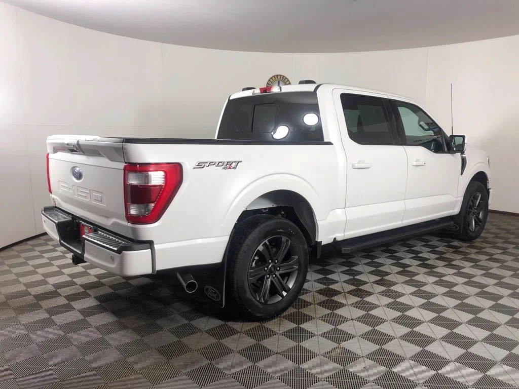Used 2023 White Ford Lariat image 19