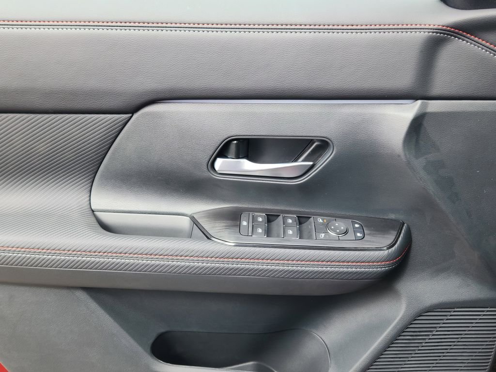 2025 Nissan Kicks SR AWD - Photo 7