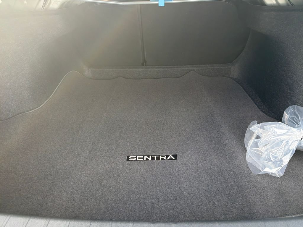 New 2026 Nissan Sentra SR 4D Sedan