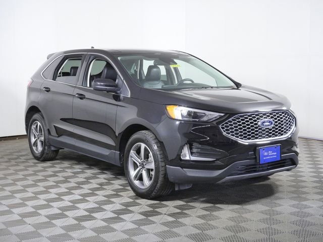 Certified Used 2024 Black Ford SEL image 1