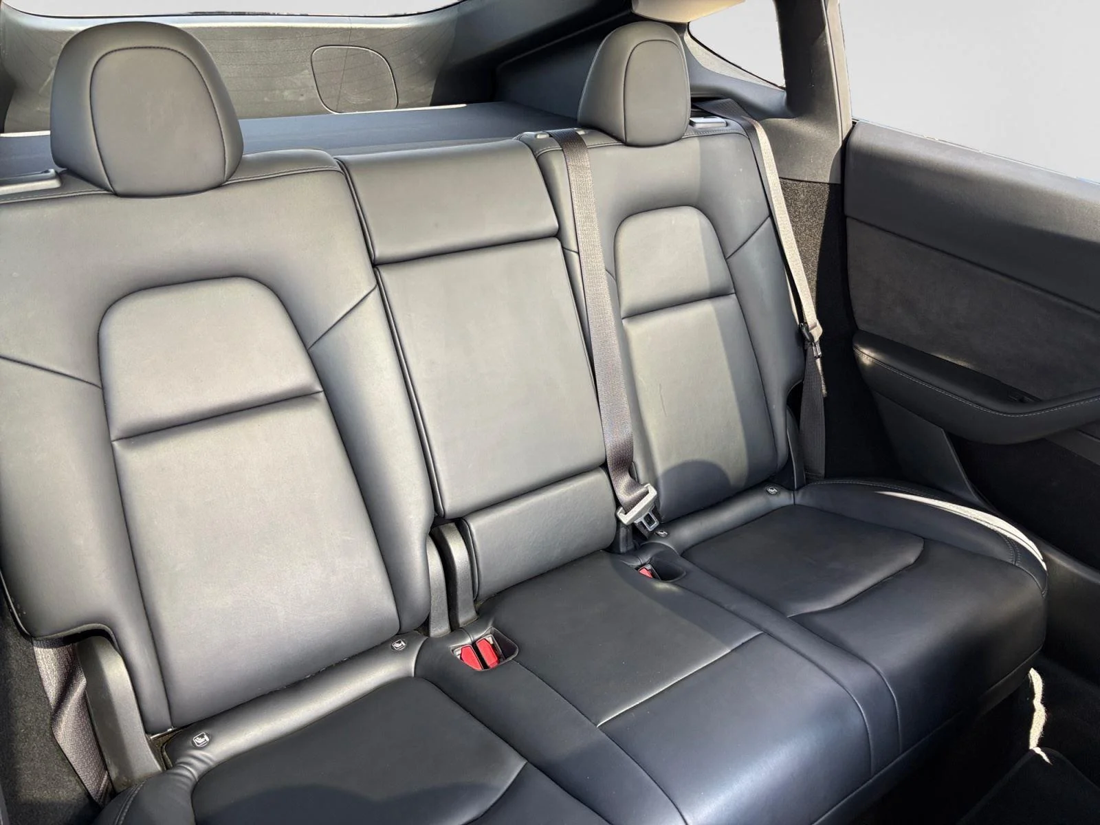 Used 2023  Tesla Performance image 18