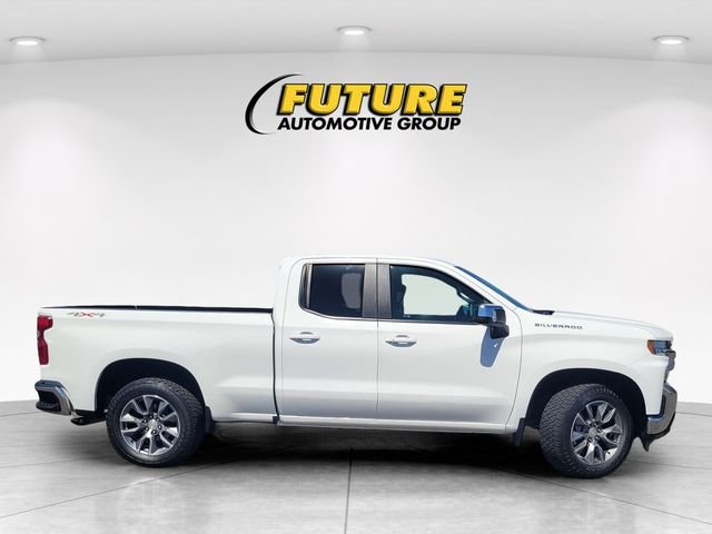 Used 2021 White Chevrolet LT image 3