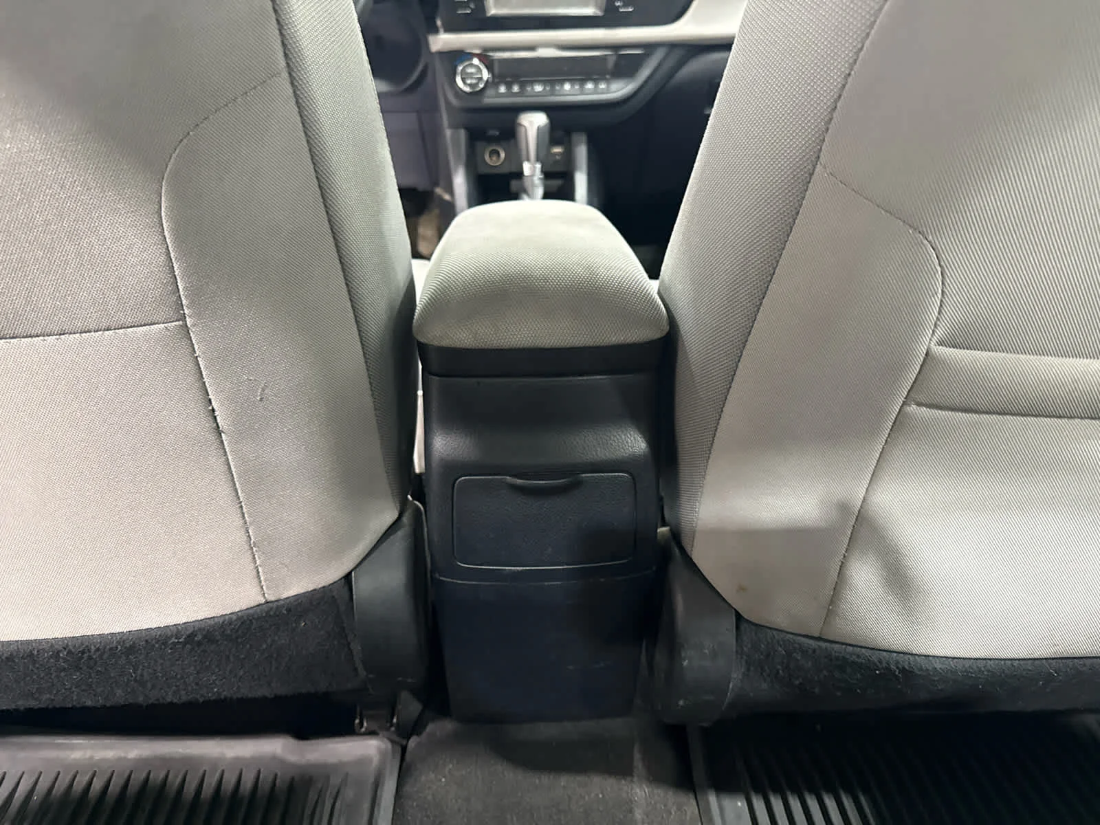 Used 2016 Green Toyota LE image 13