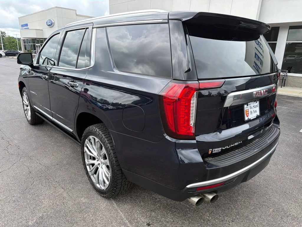 Used 2022 Midnight Blue Metallic GMC Denali image 3