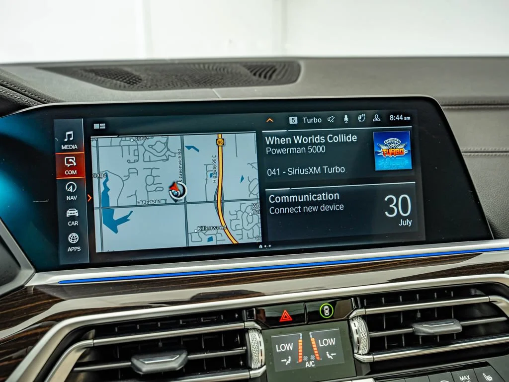 Used 2021 Alpine White BMW xDrive40i image 25