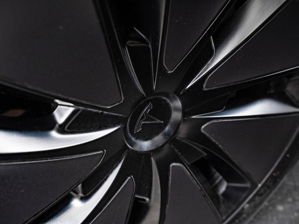 Used 2024 Stealth Gray Tesla  image 8
