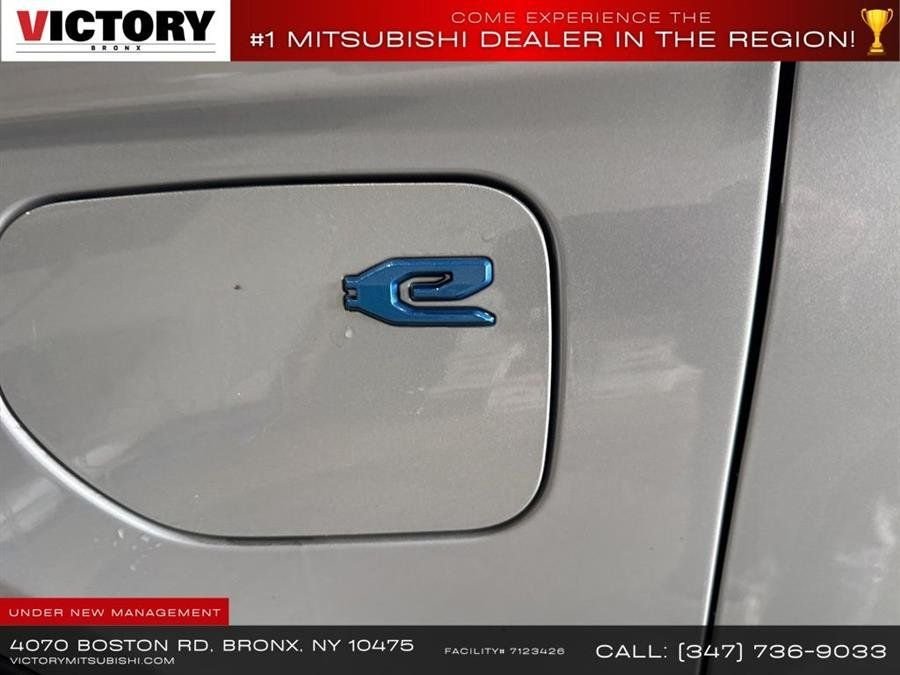 Used 2023 Silver Jeep 4xe image 20