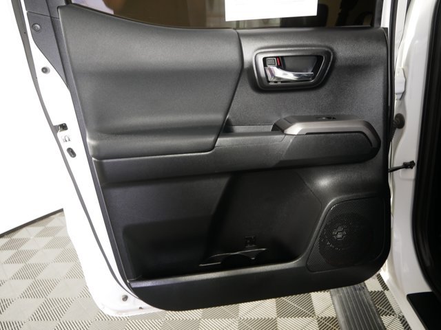 Certified Used 2019 Super White Toyota Double Cab TRD Sport w/ Premium Pkg image 12