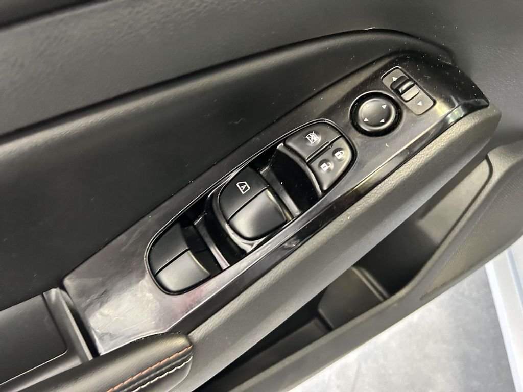 Used 2025 Gray Nissan 2.5 SR image 17