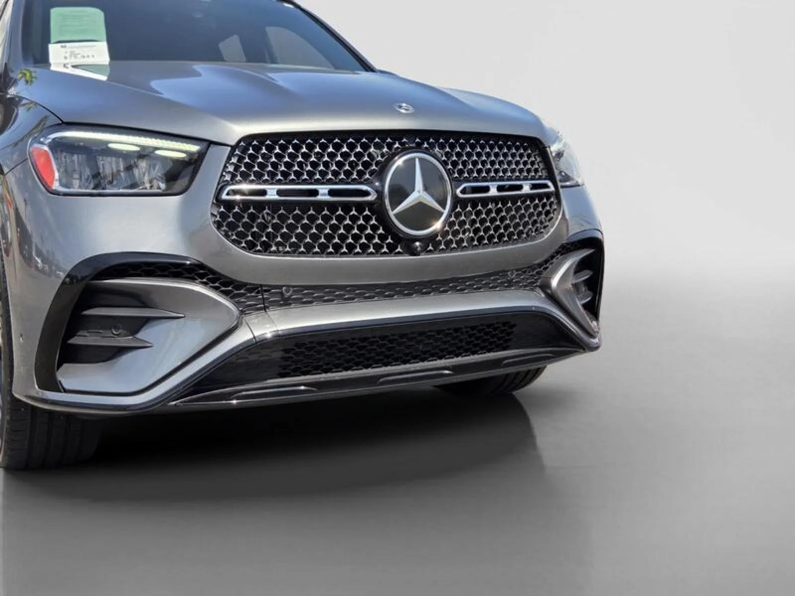 Certified Used 2025 Selenite Grey Metallic Mercedes-Benz GLE 580 image 9