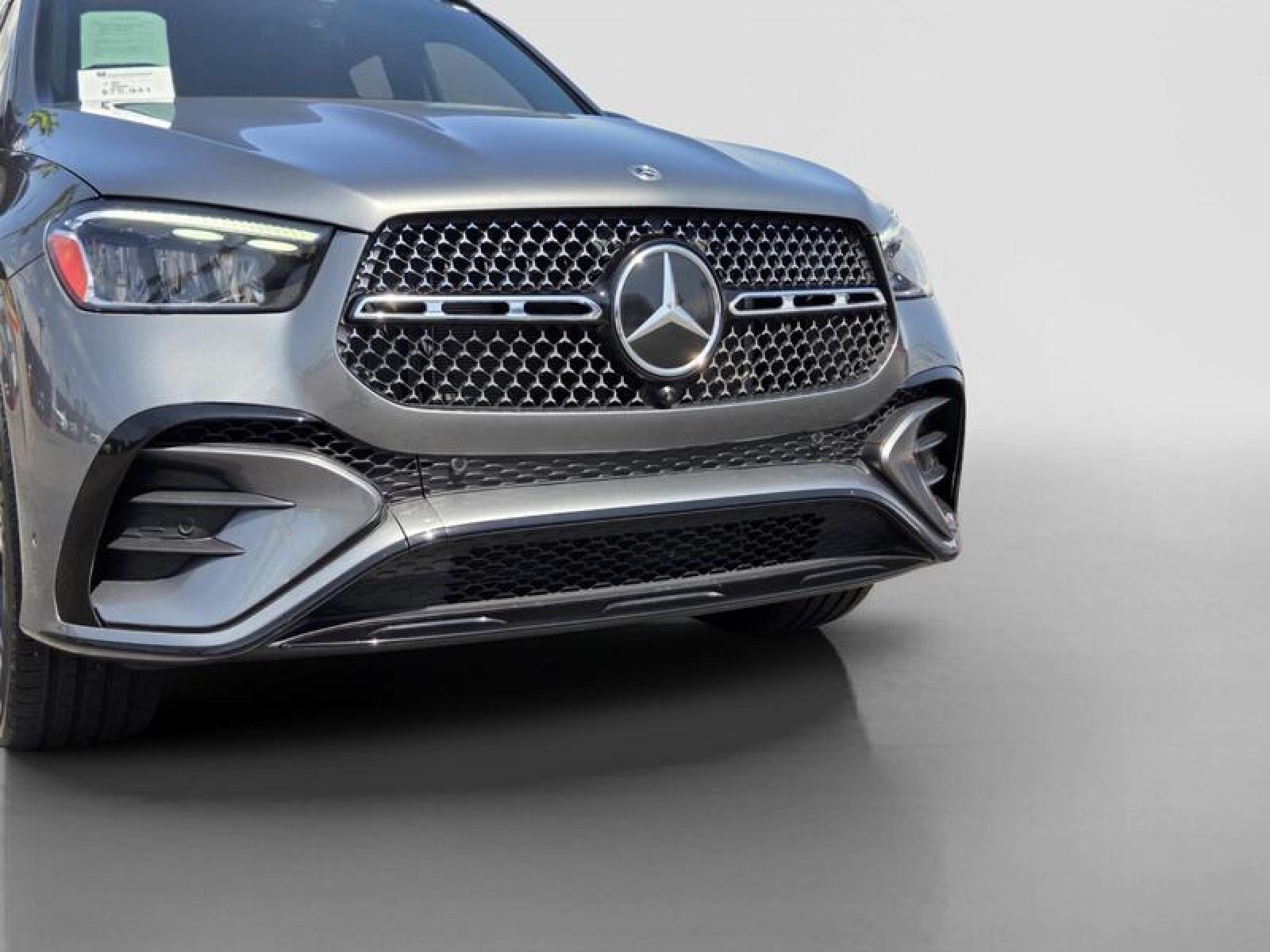 Certified Used 2025 Selenite Grey Metallic Mercedes-Benz GLE 580 image 9