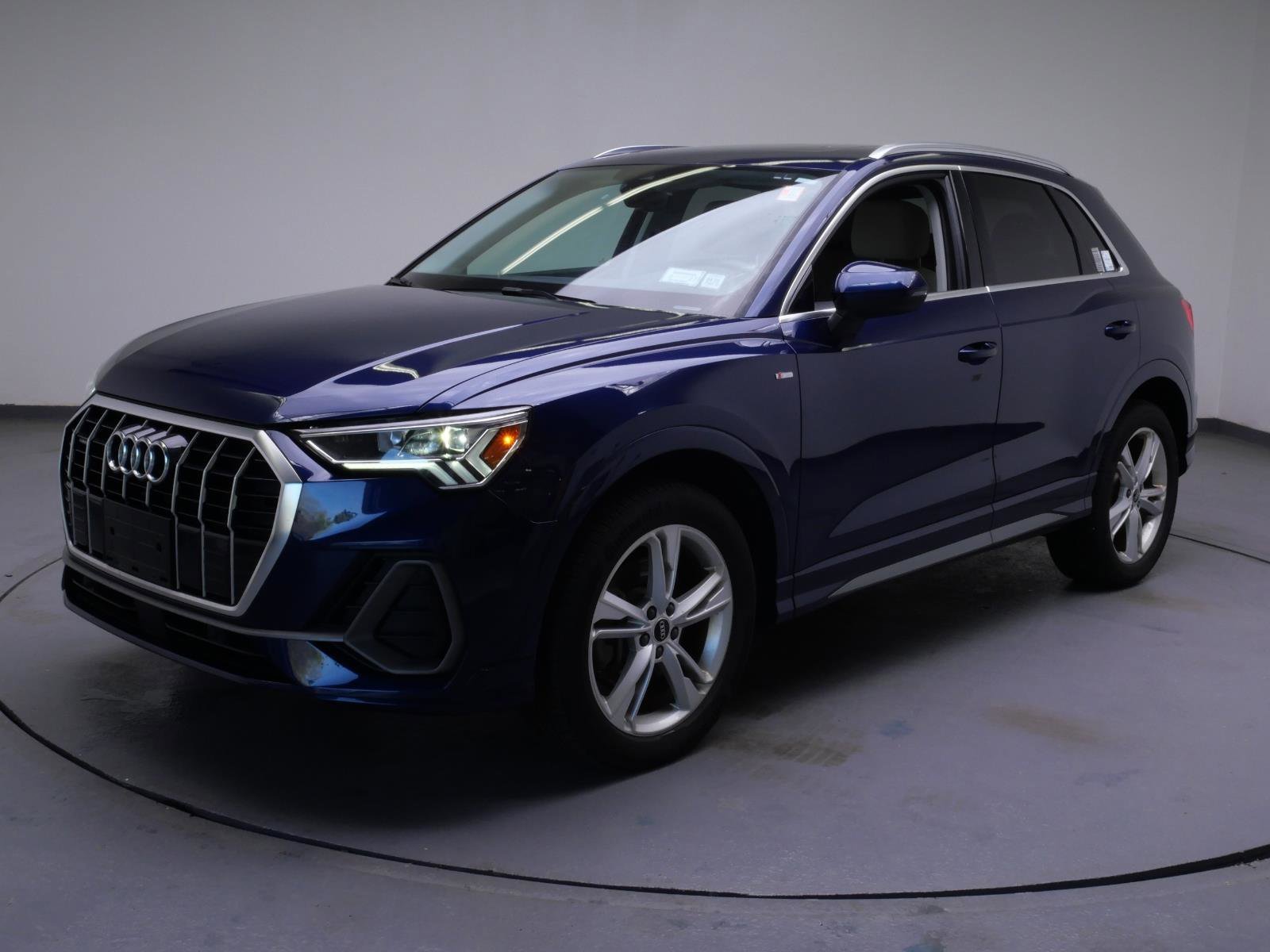 2023 Audi Q3 45 TFSI S Line Premium quattro's photo