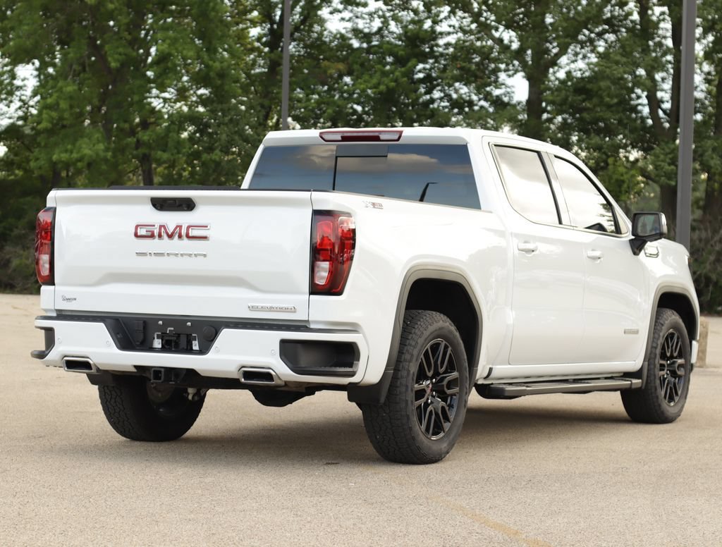 Used 2025 Summit White GMC Elevation image 7