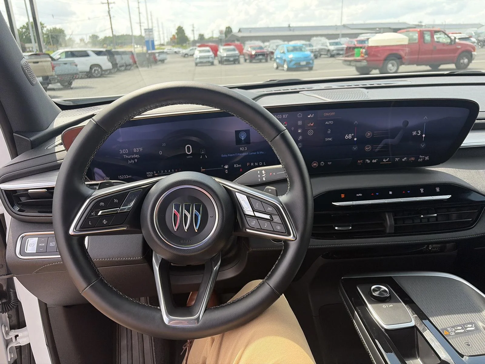 Used 2025 Summit White Buick Preferred image 22