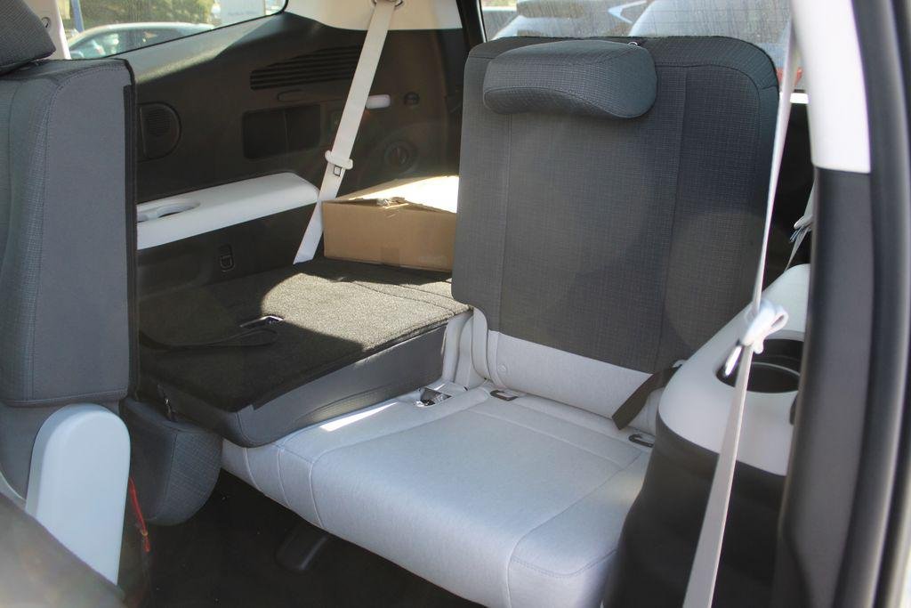 2026 Hyundai IONIQ 9 SE - Photo 18