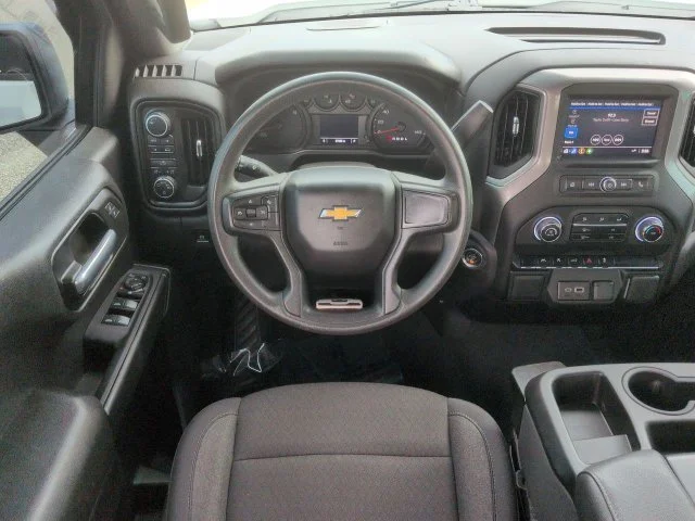 Used 2025 White Chevrolet Custom image 16