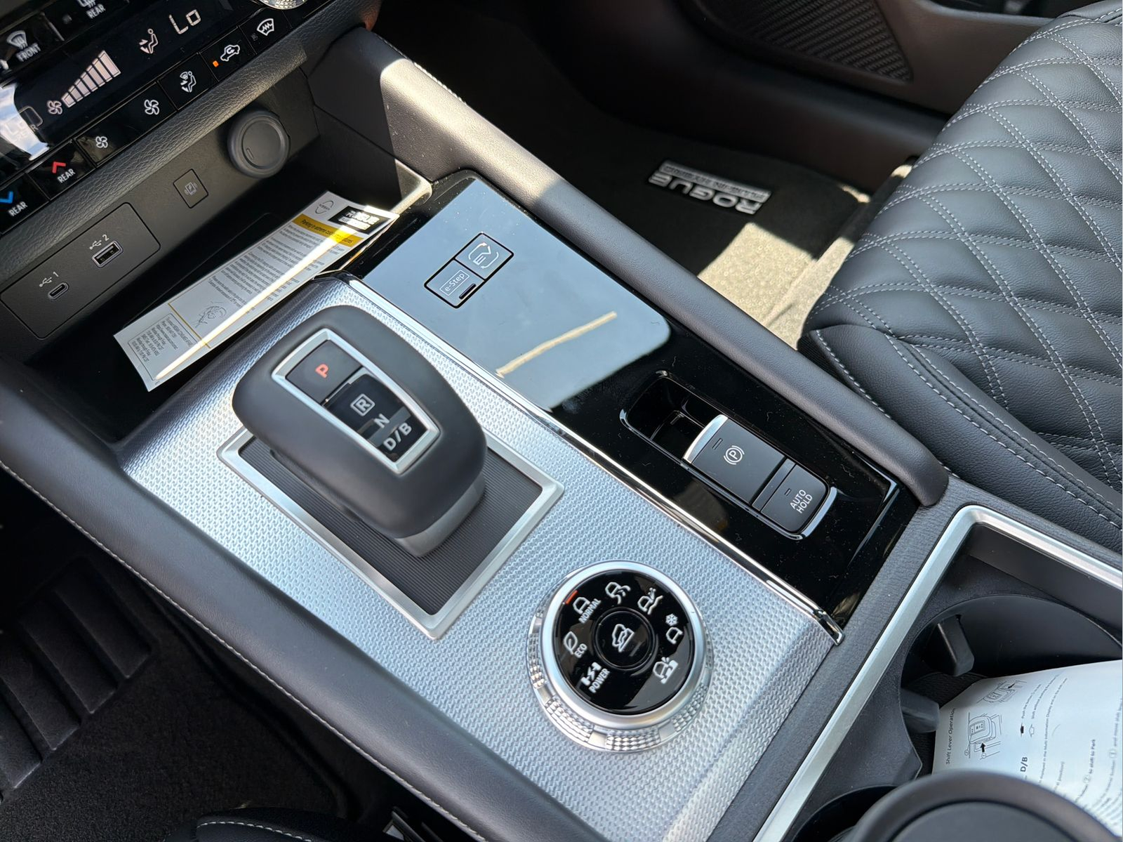 New 2026 White Nissan Platinum image 23