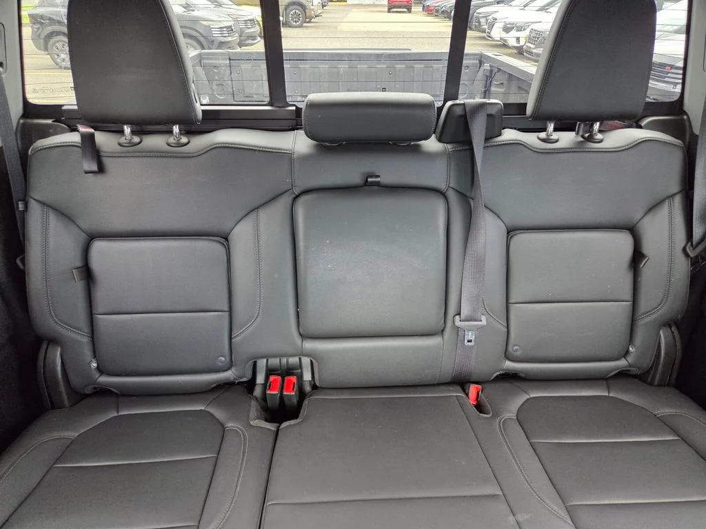 Used 2021 Black GMC SLT image 29