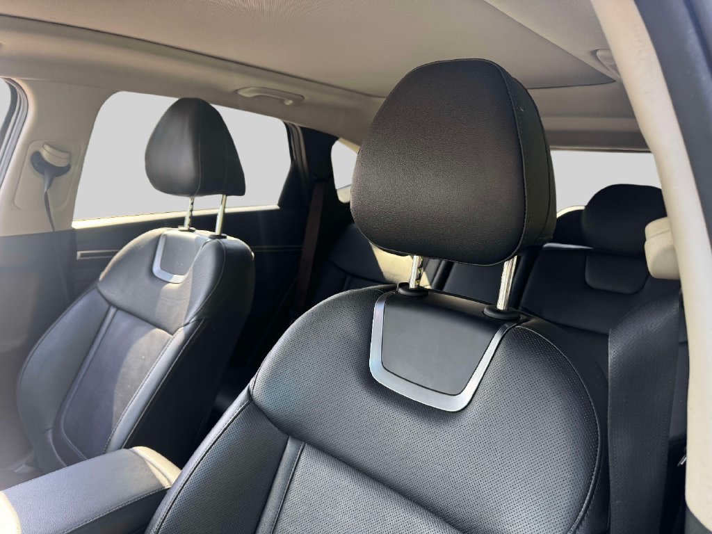 2022 Hyundai Tucson Limited - Photo 17