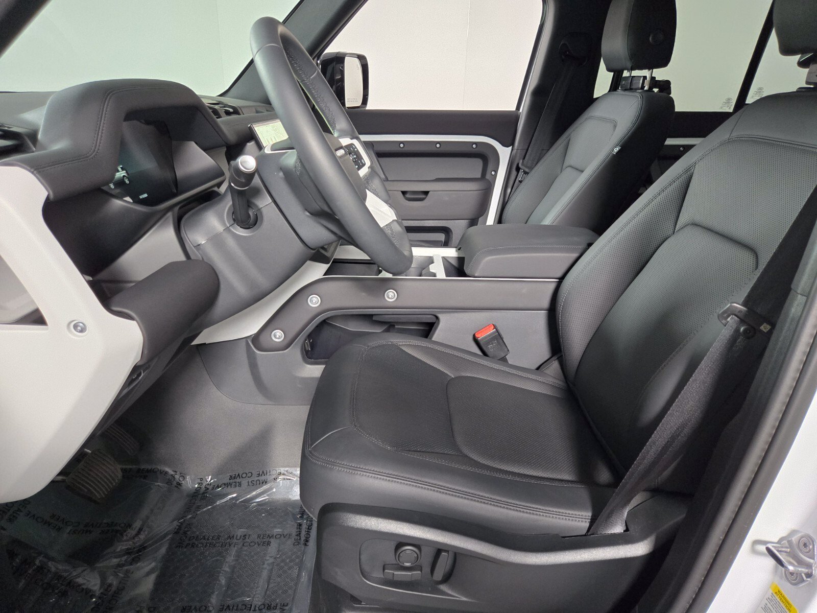 Used 2026 Fuji White Land Rover X-Dynamic SE image 12