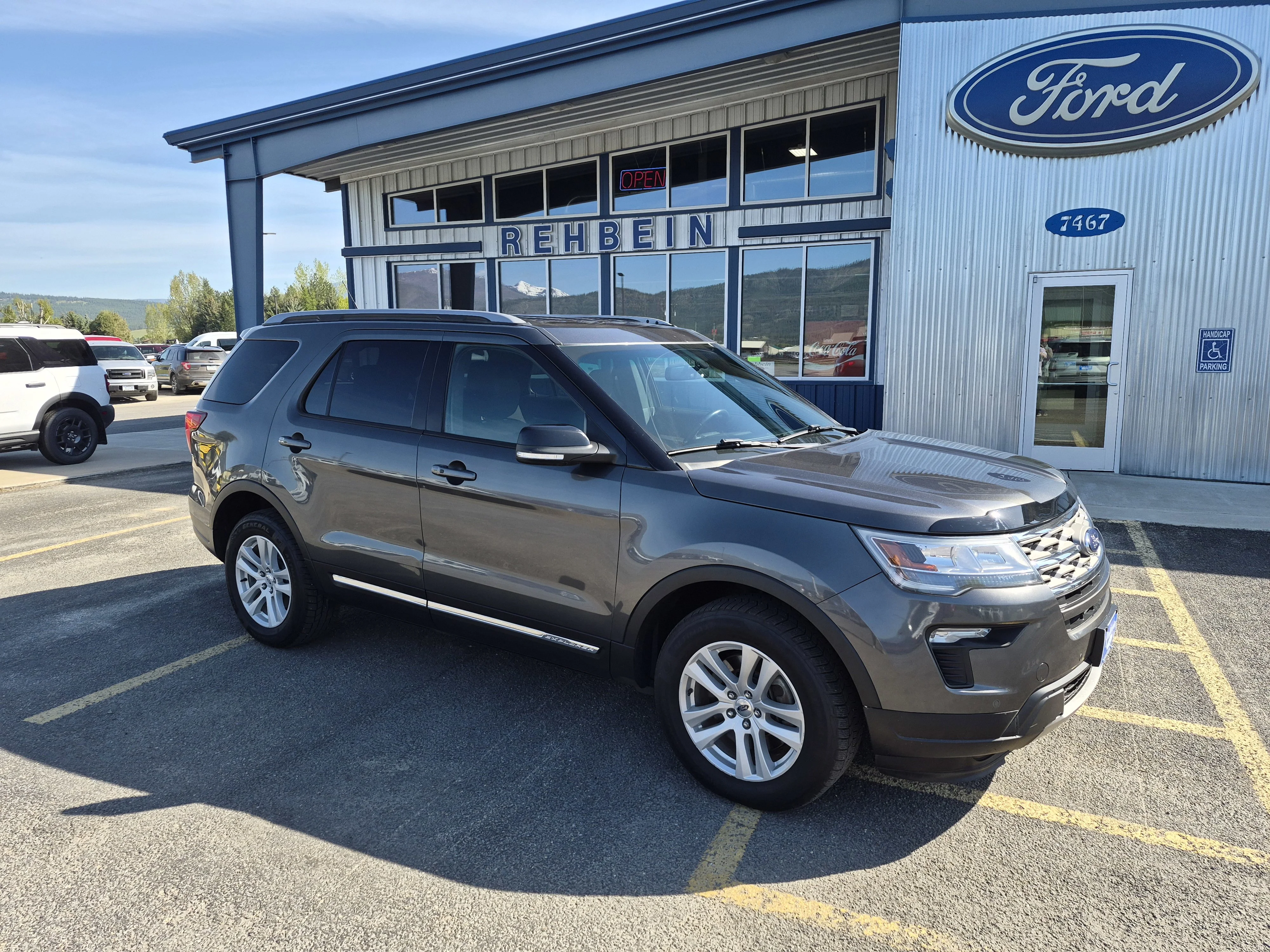 2018 Ford Explorer XLT 4WD's photo