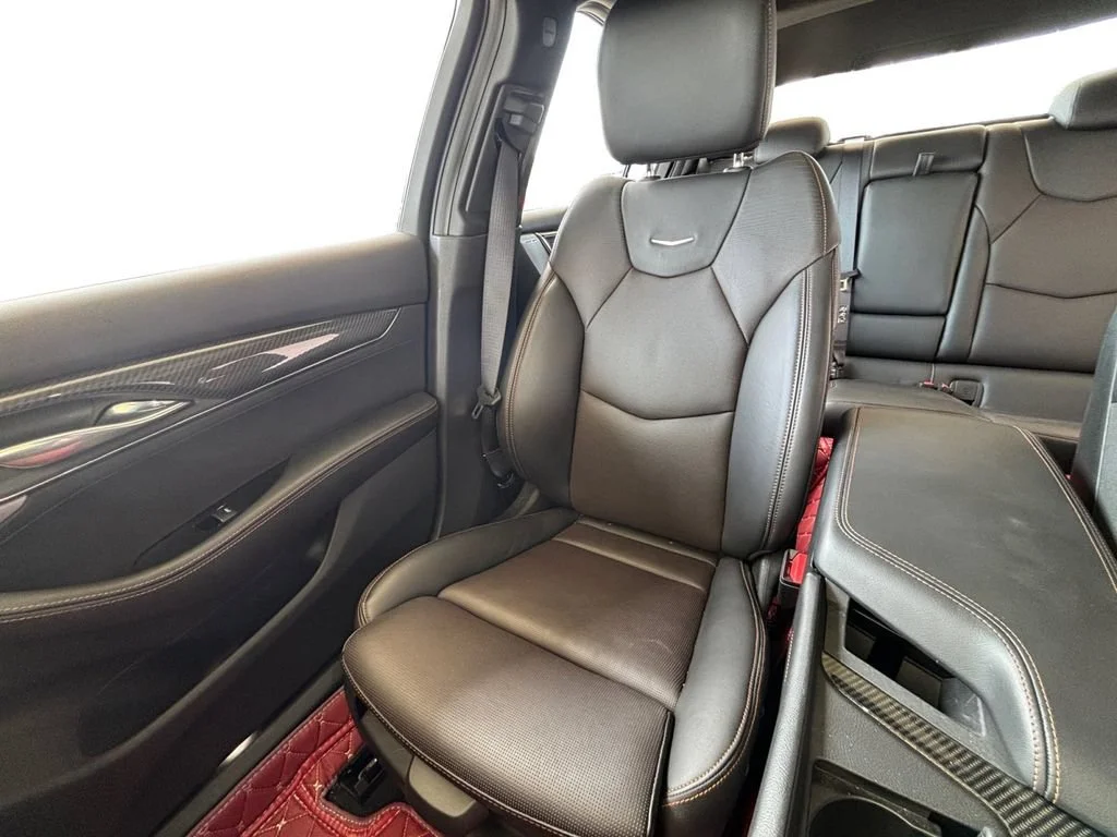 Used 2023 BLACK RAVEN Cadillac Sport image 26