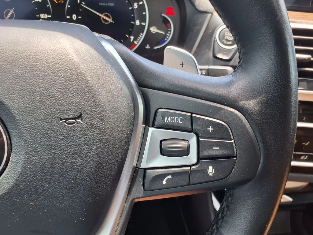 Used 2019 White BMW sDrive30i image 28