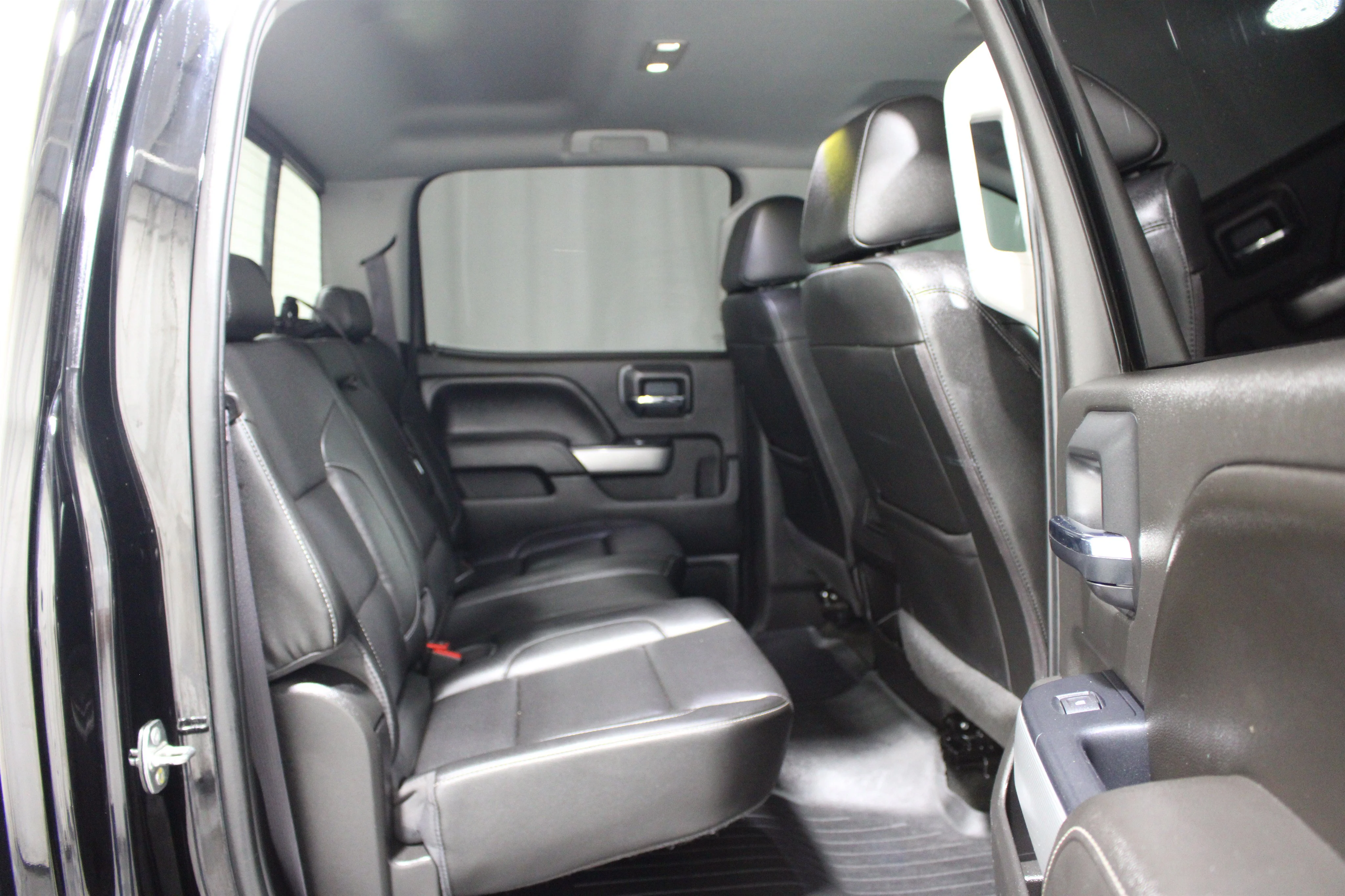 2017 Chevrolet Silverado 2500HD LTZ - Photo 23